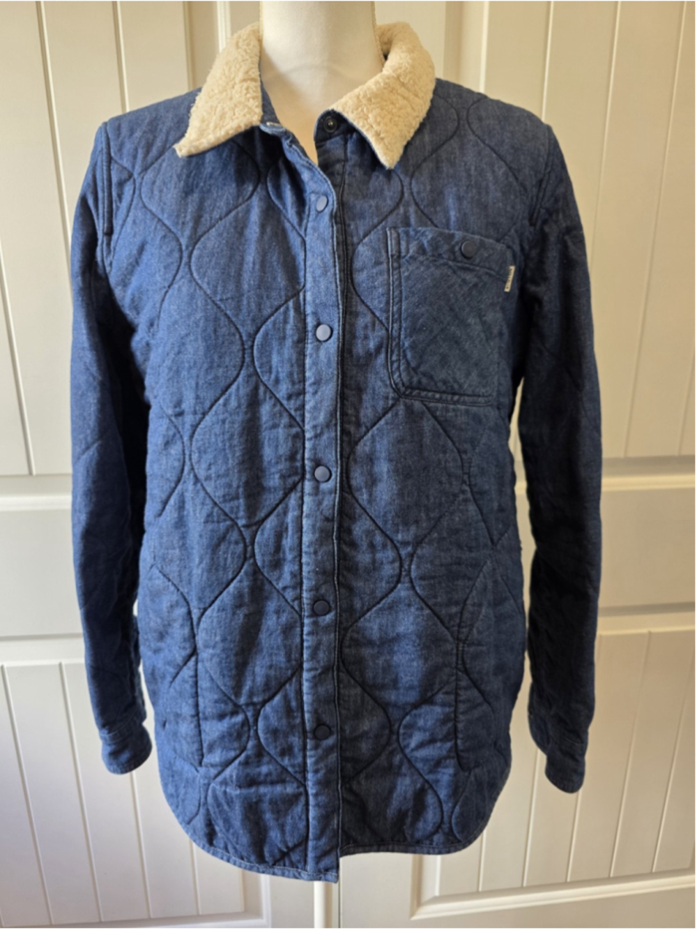 Burton Grace Insulated Blue Denim Jacket Cream Sherpa Sz M Gorpcore Outdoor Hike - Picture 4 of 14
